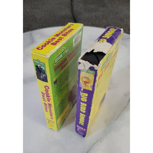 Vintage 1995 Sesame Street VHS - Picture 3 of 6